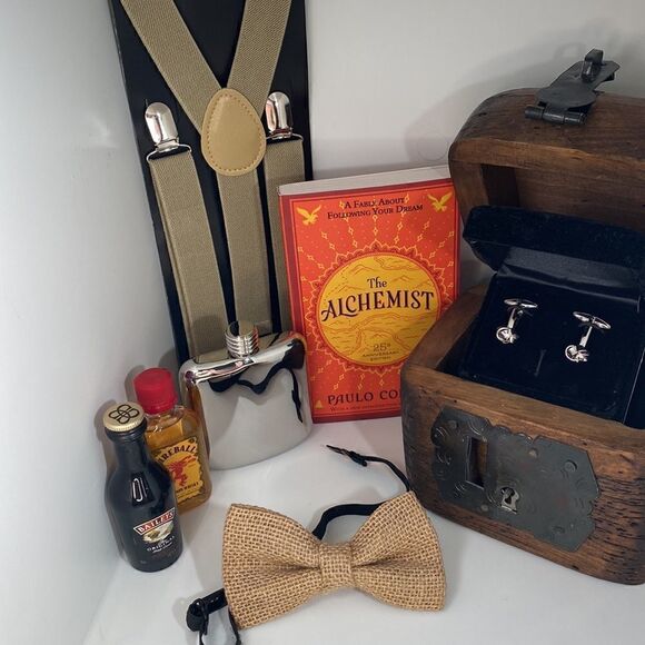 New Groomsmen Kits  (Lot of 4) - Picture 9 of 16